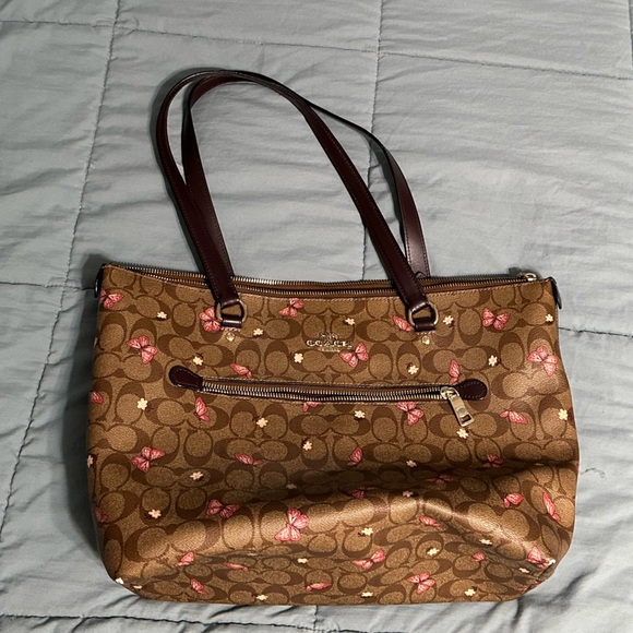 Coach Tote Bag - Picture 3 of 8